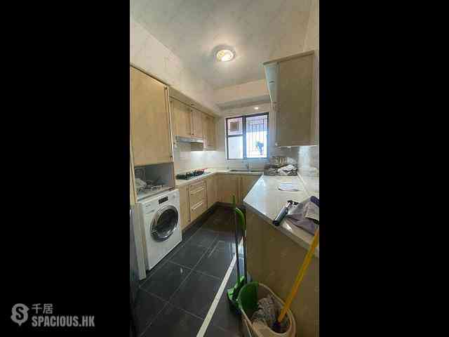 Shek Tong Tsui - The Belcher's Phase 2 Block 6 02