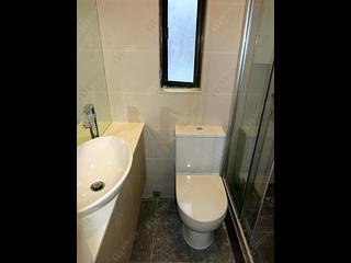 Wan Chai - Hoover Towers Block 2 03
