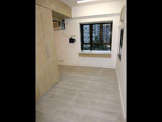 Wan Chai - Hoover Towers Block 2 04