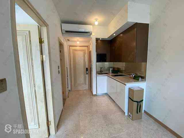 Sai Ying Pun - 63, Pokfulam Amber House (Tower 1) 02