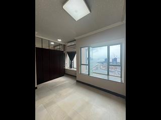 Tsim Sha Tsui - The Victoria Towers Tower 2 05