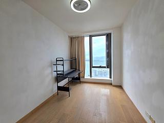 Tung Chung - The Visionary Tower 8 06