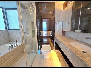 Tung Chung - The Visionary Tower 8 17