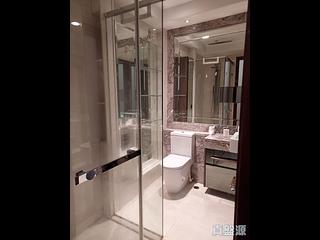 Wan Chai - The Avenue Phase 2 Block 2 06