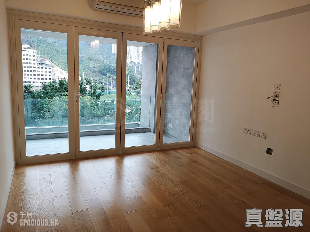 Happy Valley - Green Valley Mansion 01