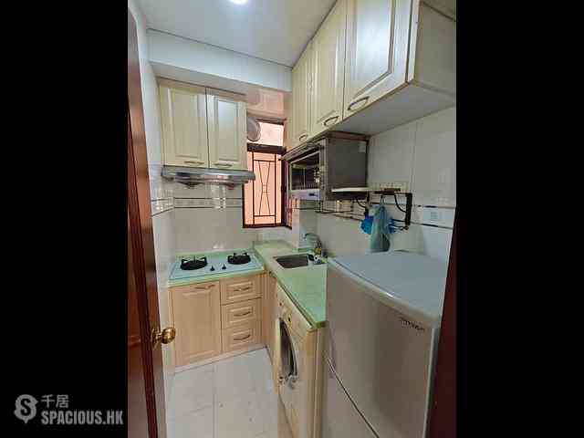 Causeway Bay - Cheong Shing Mansion 03