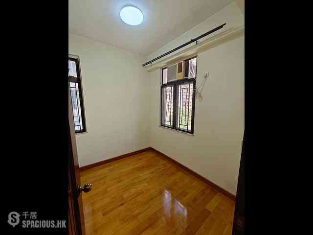 Causeway Bay - Cheong Shing Mansion 09