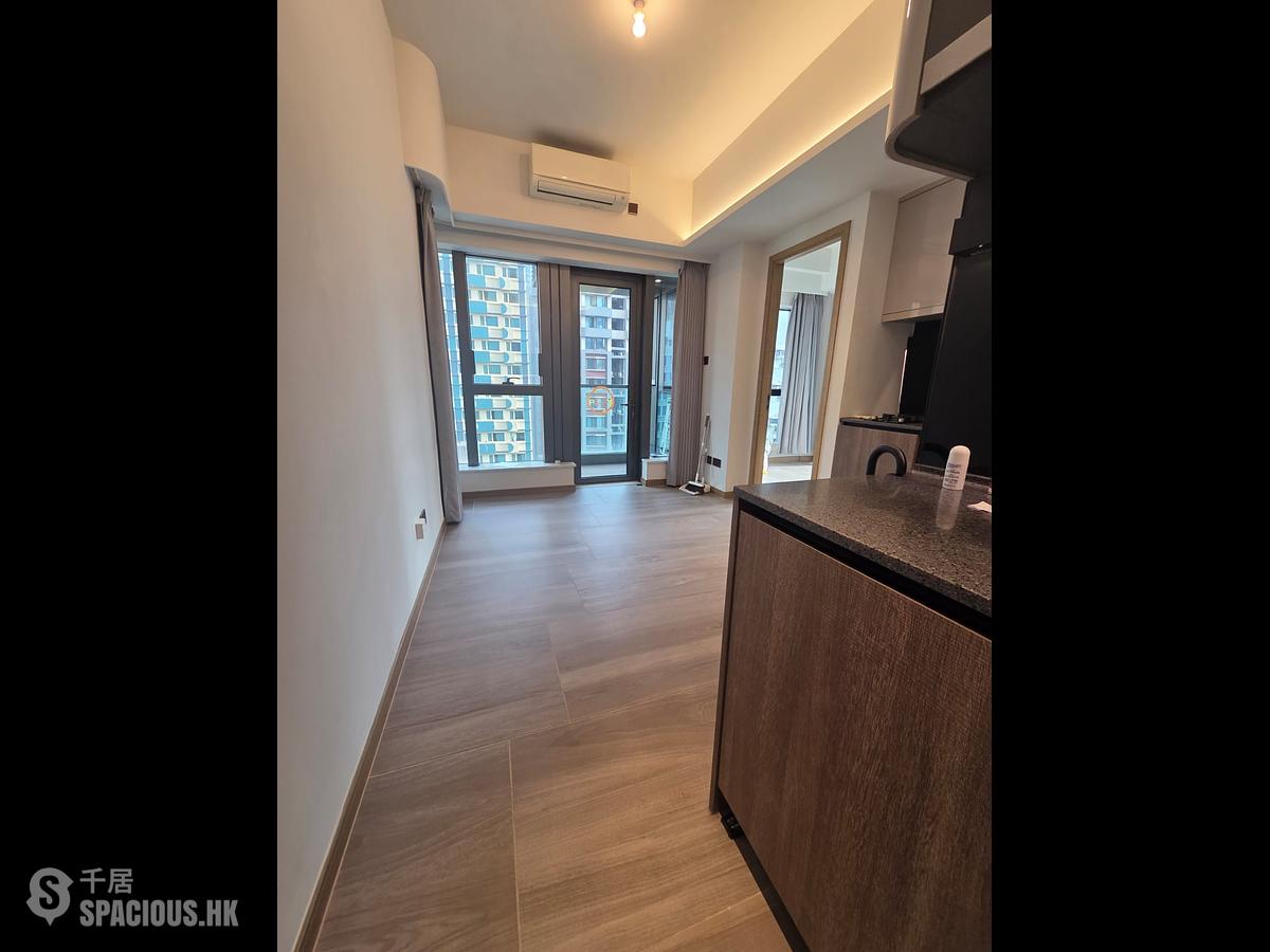 Sai Ying Pun - One・Artlane 01
