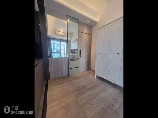 Sai Ying Pun - Two・Artlane 10