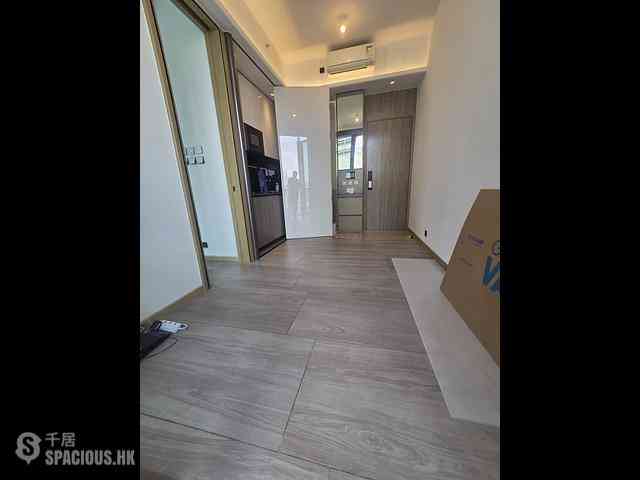 Sai Ying Pun - Two・Artlane 03
