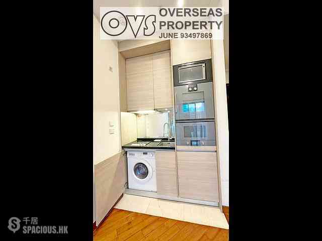 Wan Chai - The Avenue Phase 2 06