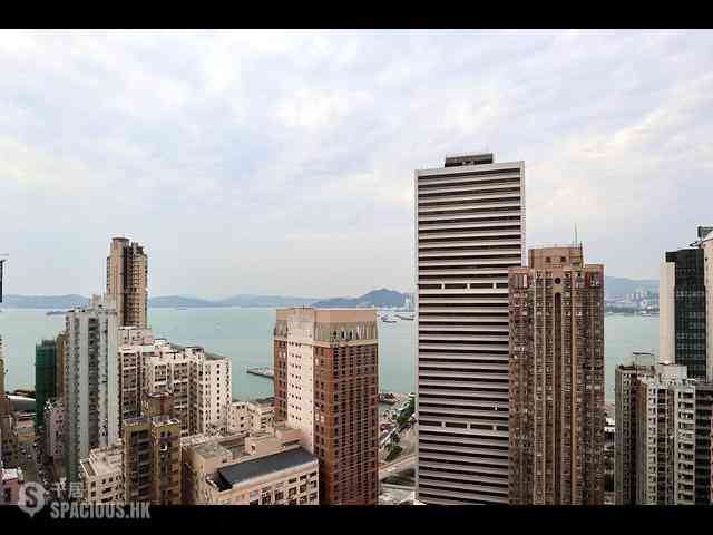 Shek Tong Tsui - Novum West 01