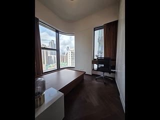 Shek Tong Tsui - One South Lane 08