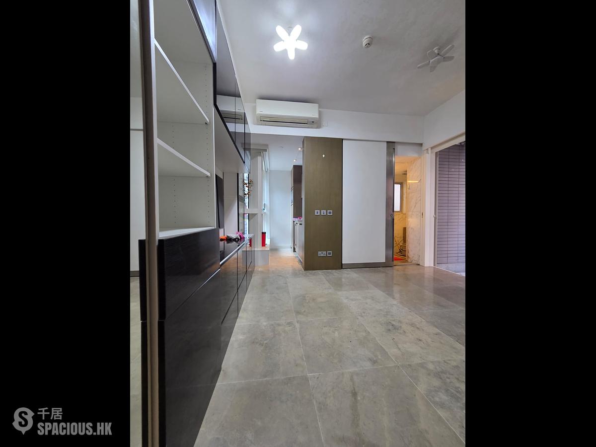 Shek Tong Tsui - Eight South Lane 01