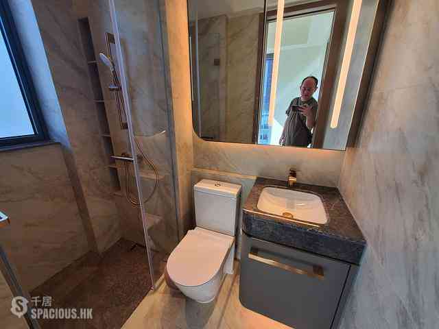 Sai Ying Pun - Des Voeux W Residence 05