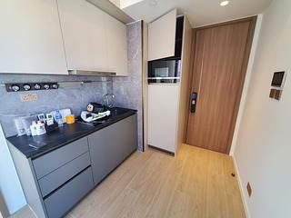 Sai Ying Pun - Des Voeux W Residence 06