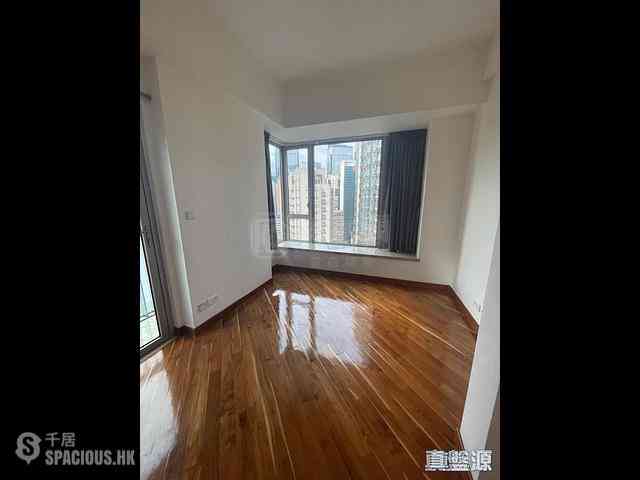 Wan Chai - The Avenue Phase 2 Block 2 02