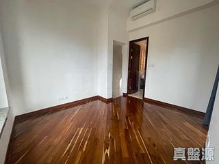 Wan Chai - The Avenue Phase 2 Block 2 07