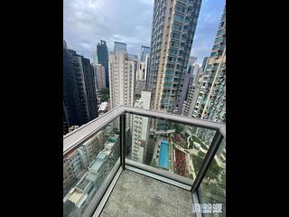 Wan Chai - The Avenue Phase 2 Block 2 09