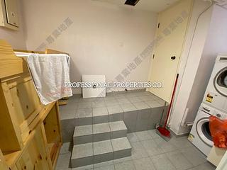 Central - The Albany 18