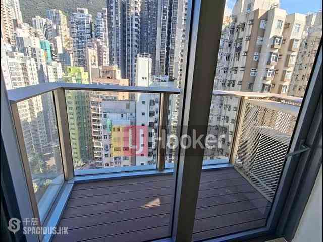 Sai Ying Pun - Des Voeux W Residence 02