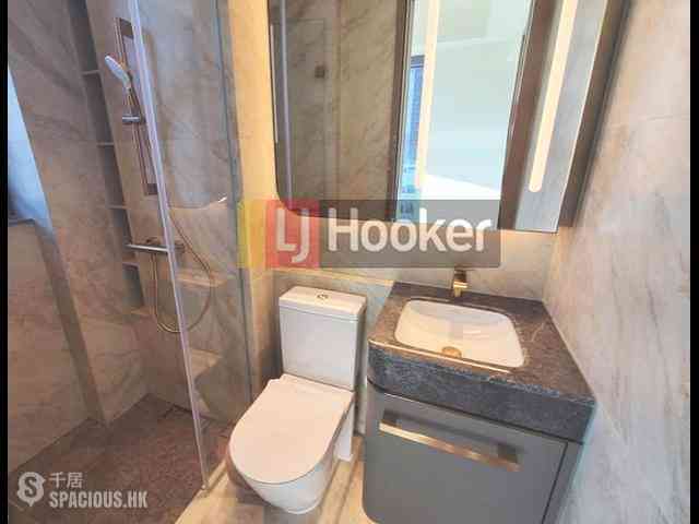 Sai Ying Pun - Des Voeux W Residence 05
