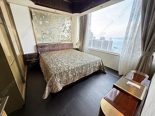 Sai Ying Pun - The Summa Block 1 03