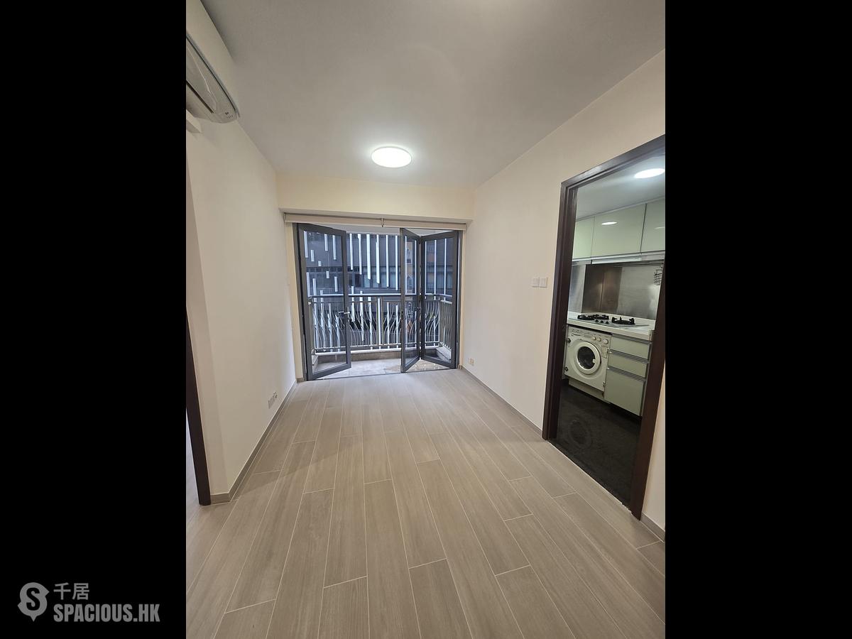 Wan Chai - The Morrison 01
