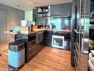 Tung Chung - Coastal Skyline Phase 4 Le Bleu Deux Block 2 02