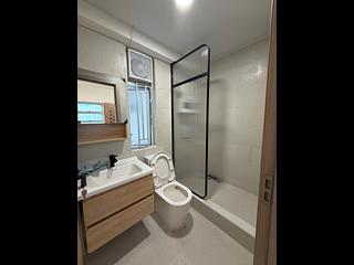 Tsuen Wan - Tsuen King Garden Phase 1 Block 2 03