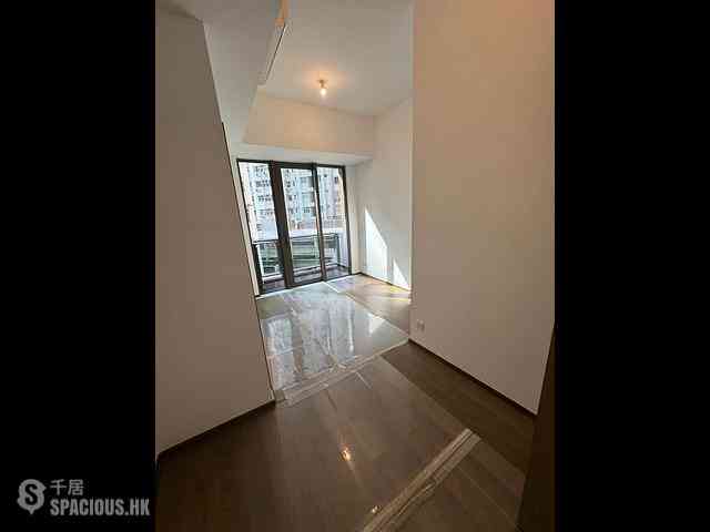Wan Chai - One Wood Road 08