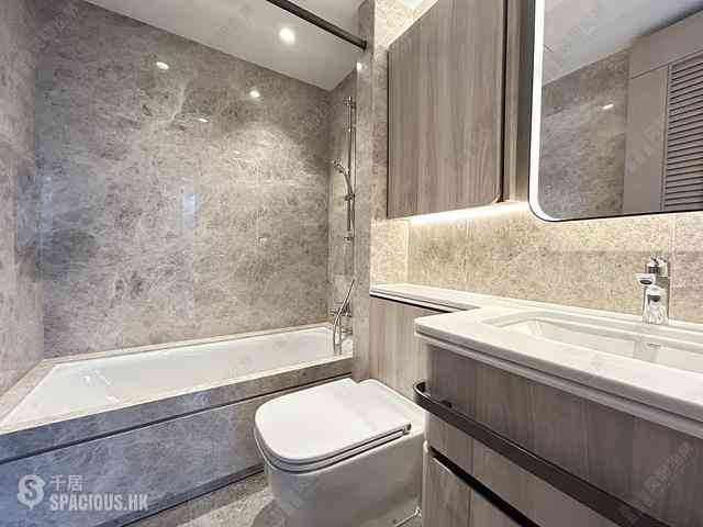 Wong Chuk Hang - The Southside Phase 4A Tower 2B 07