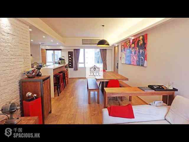Mid Levels Central - Robinson Heights Block 2 01