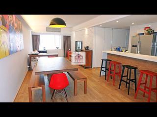 Mid Levels Central - Robinson Heights Block 2 03