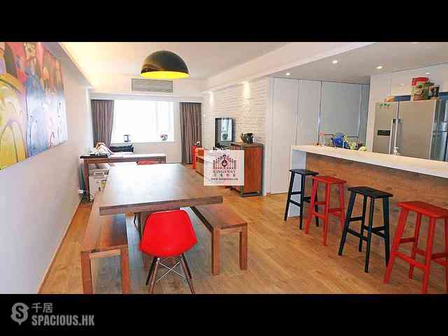 Mid Levels Central - Robinson Heights Block 2 03