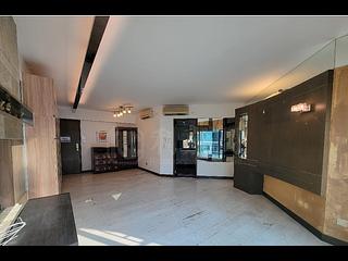 Tai Kok Tsui - Island Harbourview Block 7 02