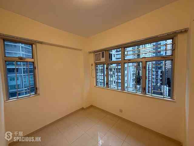 Wan Chai - Kar Yau Building 04