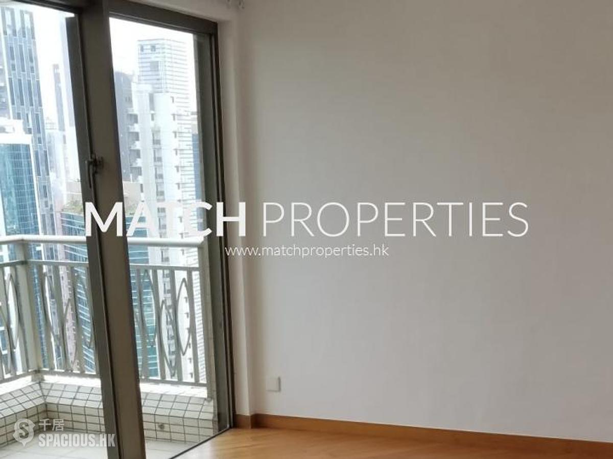 Wan Chai - The Zenith 01