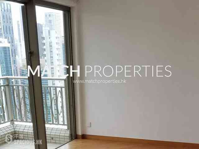 Wan Chai - The Zenith 01