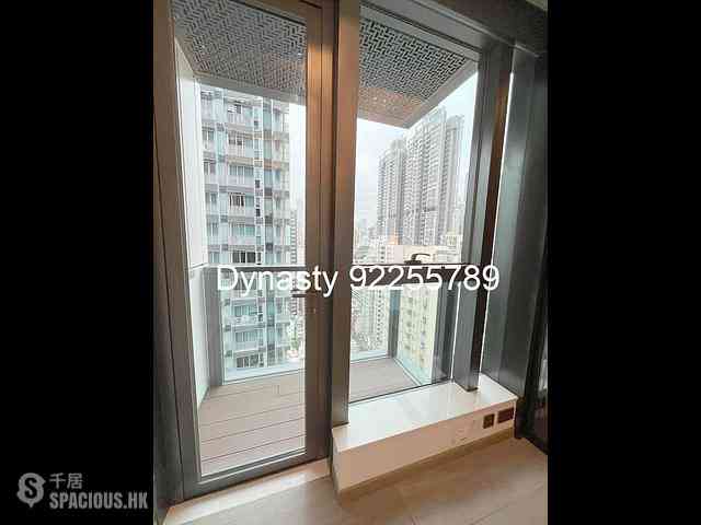 Sai Ying Pun - Two・Artlane 02