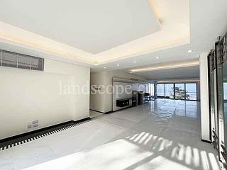 The Peak - 22A-22B, Mount Austin Road 04