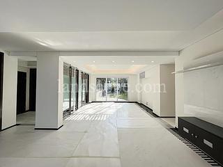 The Peak - 22A-22B, Mount Austin Road 05