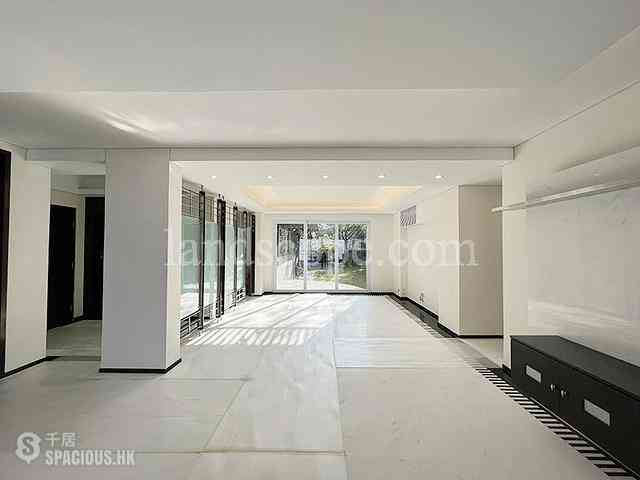 The Peak - 22A-22B, Mount Austin Road 05