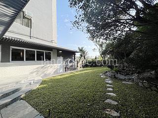 The Peak - 22A-22B, Mount Austin Road 06
