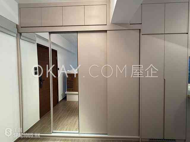 Wan Chai - Wing Tak Building 09