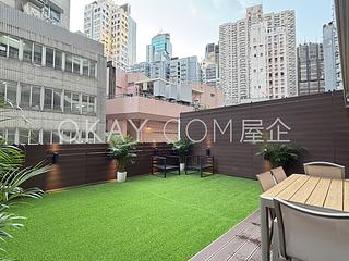 Wan Chai - Wing Tak Building 12