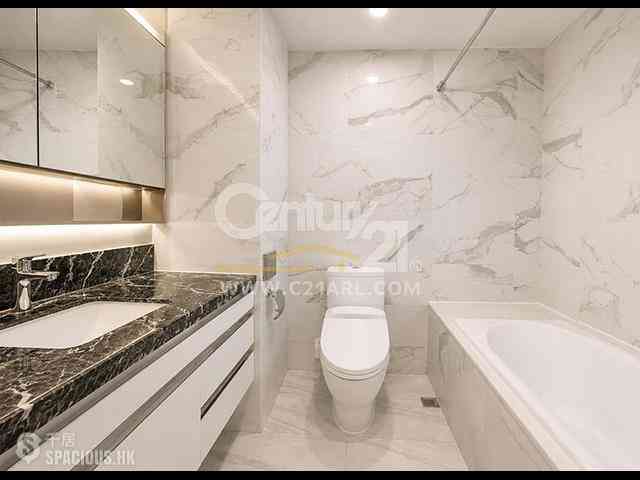 Mid Levels Central - Clovelly Court 07