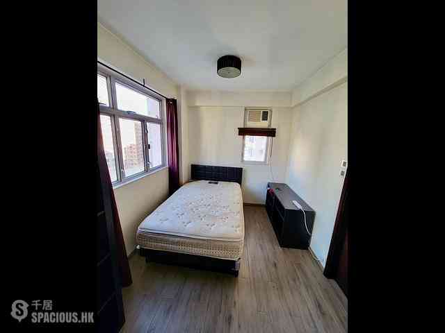 Sai Ying Pun - King Ming Mansion 07