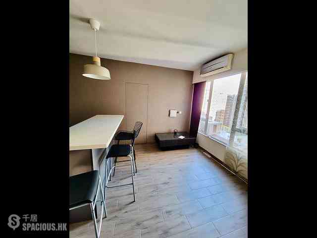 Sai Ying Pun - King Ming Mansion 09