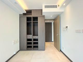 Mid Levels Central - Robinson Place 14